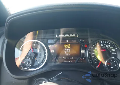 2022 Ram 1500 Big Horn 4X2 6'4 Box from USA, damaged, VIN 1C6RREBT2NN336445